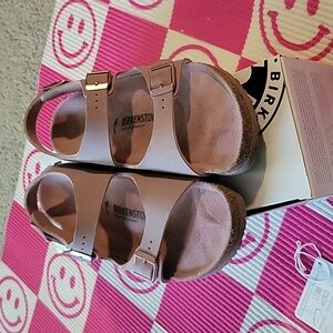 Girls  NWT Birkenstock sandals